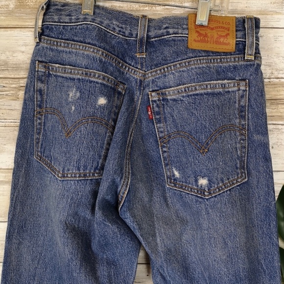 Levi’s distressed jeans - Picture 2 of 3